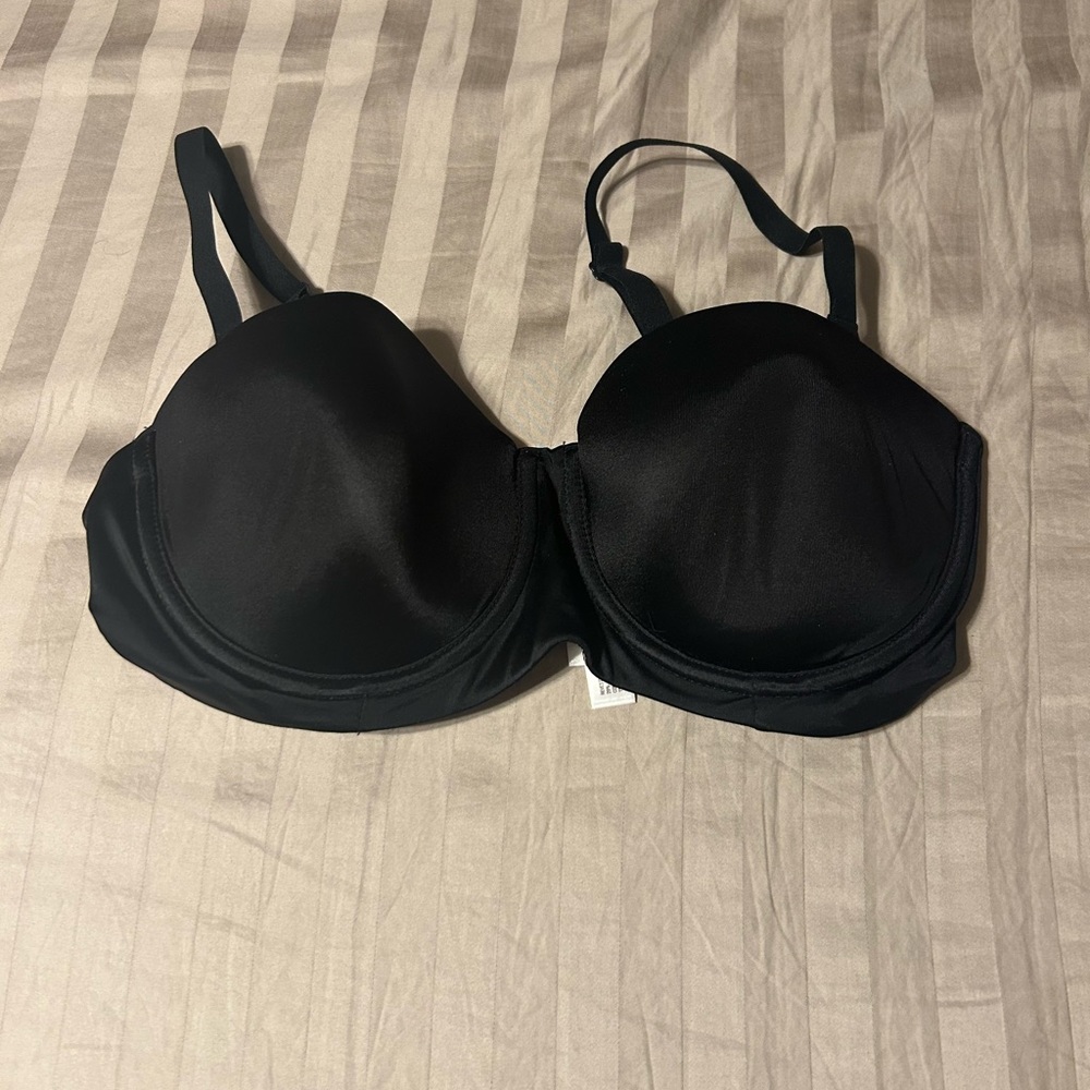 Lightly lined bra